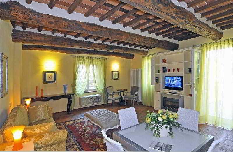 Antica Residenza Dell'Angelo Hotell Lucca Exteriör bild
