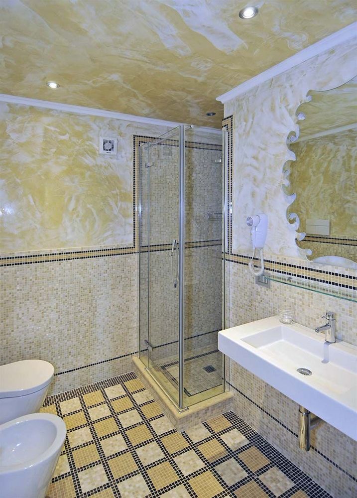 Antica Residenza Dell'Angelo Hotell Lucca Exteriör bild