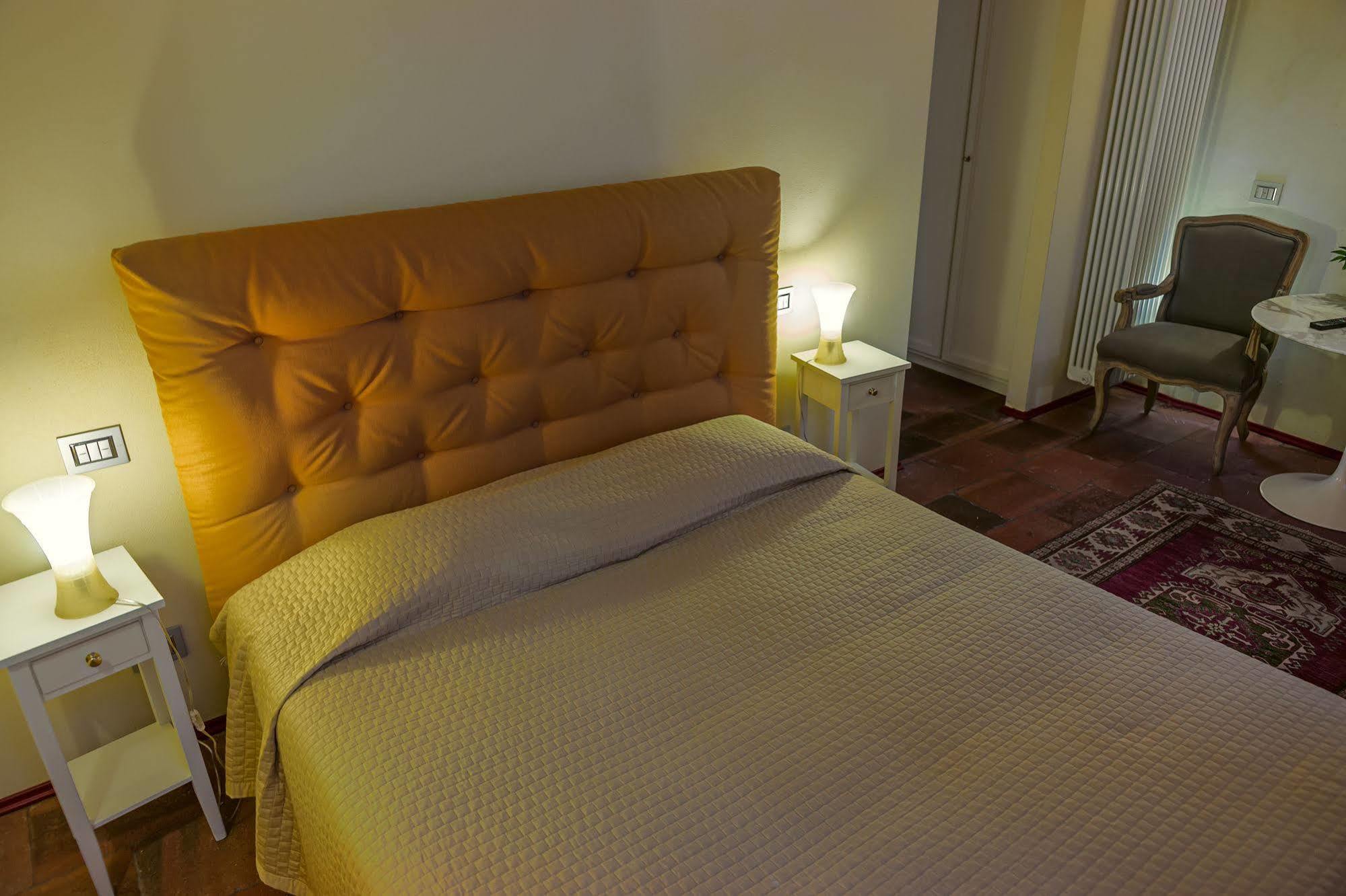 Antica Residenza Dell'Angelo Hotell Lucca Exteriör bild